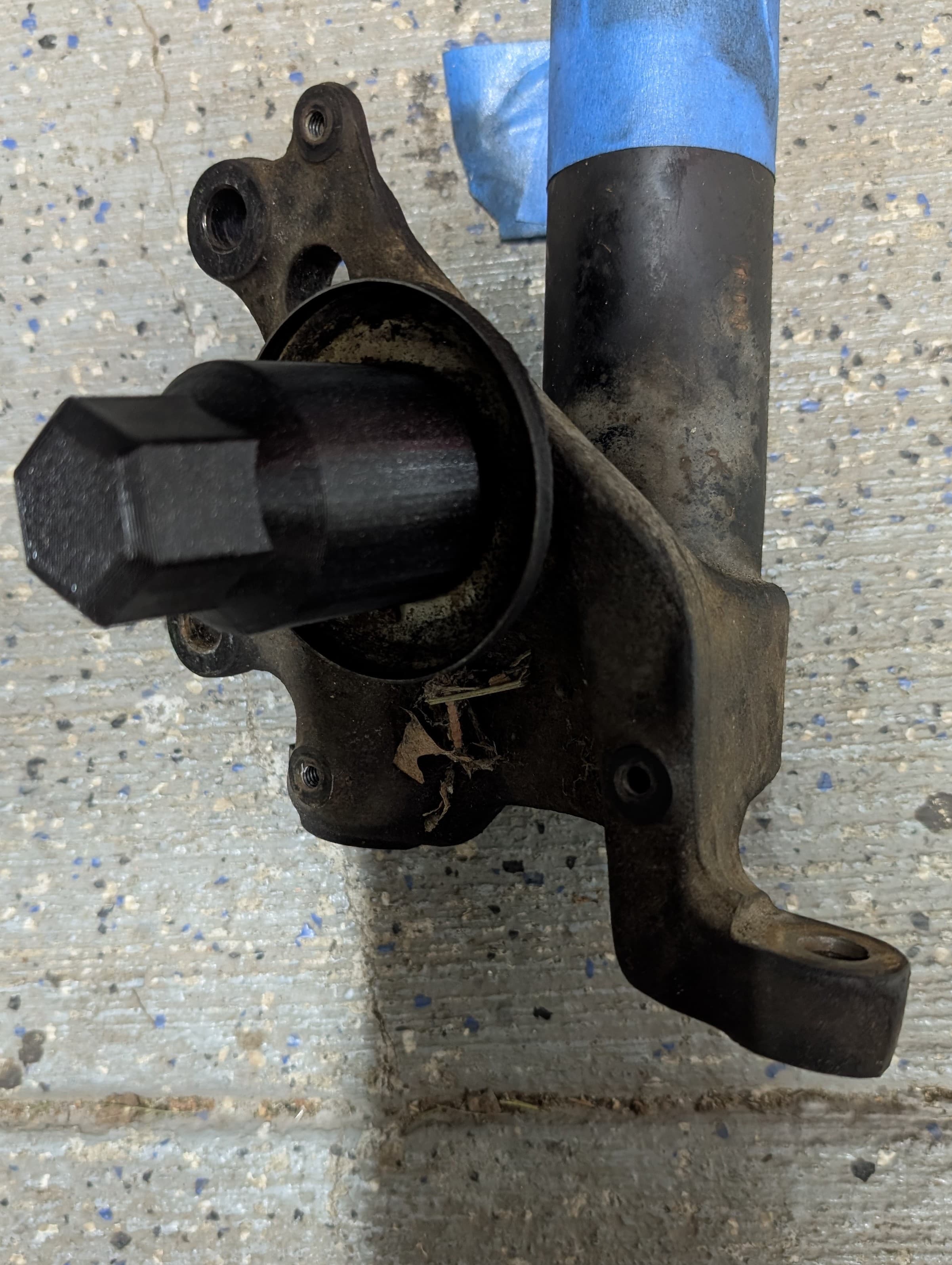 Front Wheel-Spindle Restoration Cover — image 1 of 2