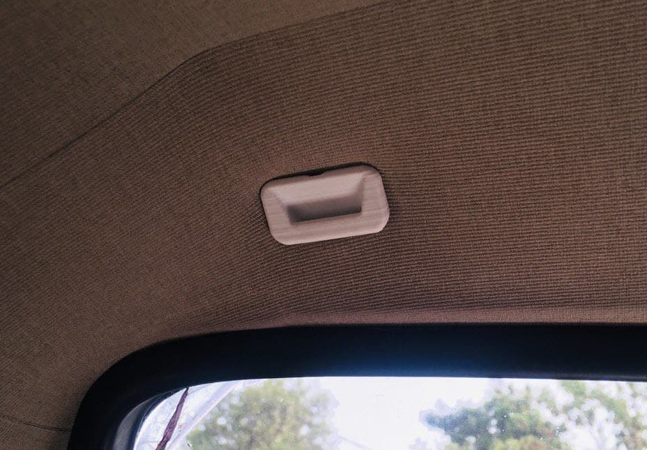 Rear-Sunshade Lower Hook Holder