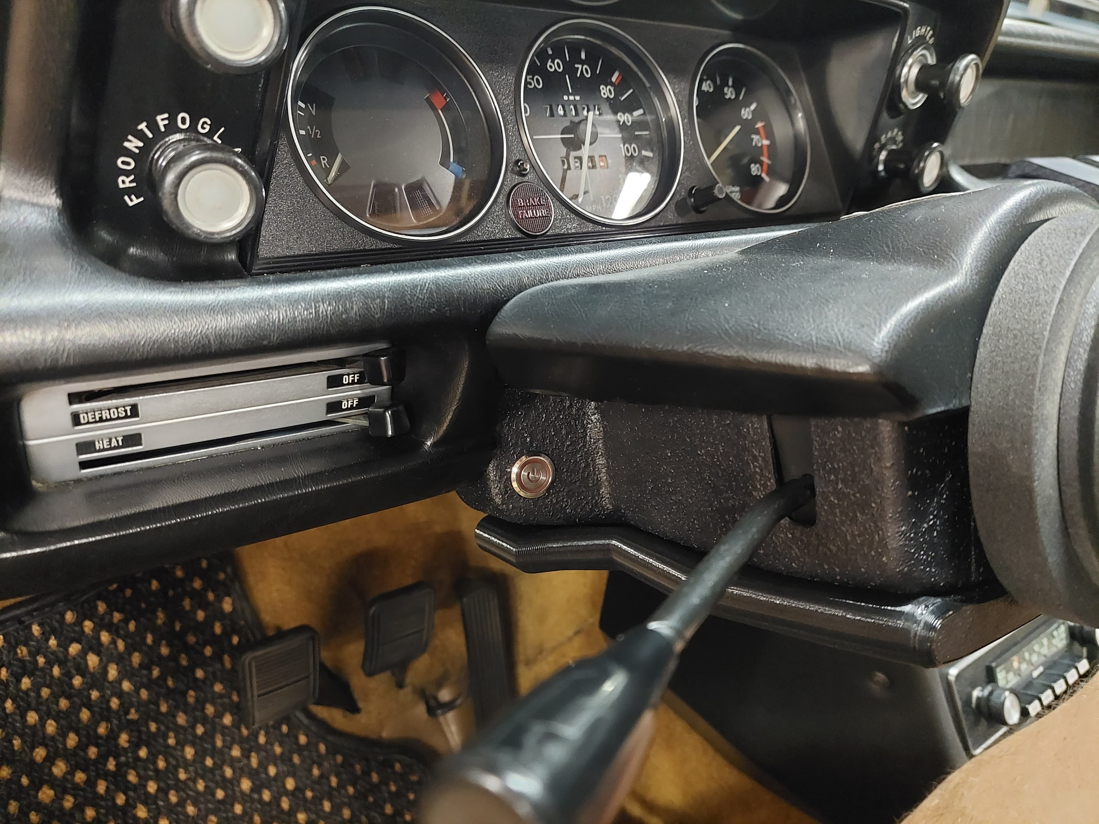 Late Steering-Column Lower Pad