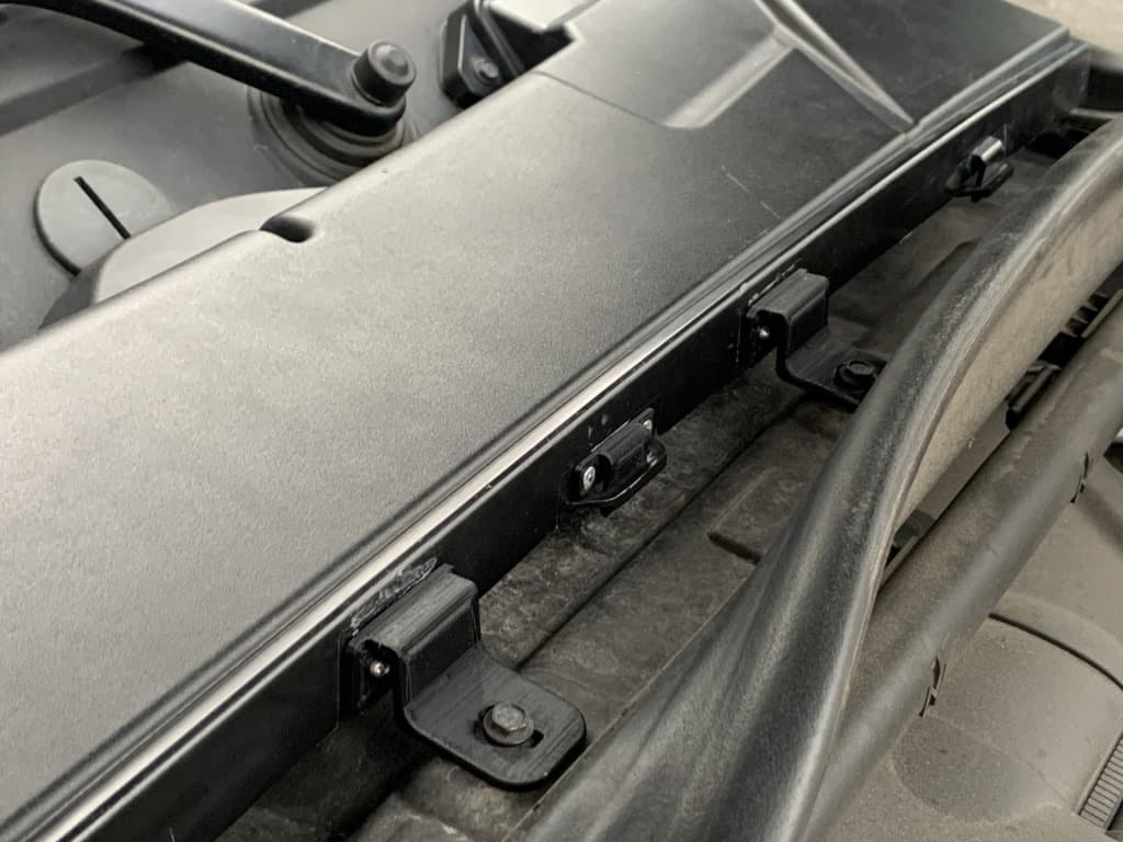 Air-Filter Housing Retainer Repair Set