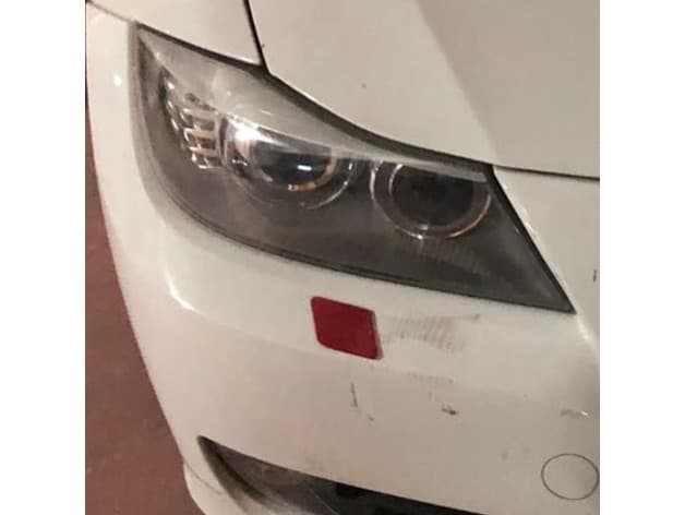 Pre-LCI Right Headlight Washer Cover