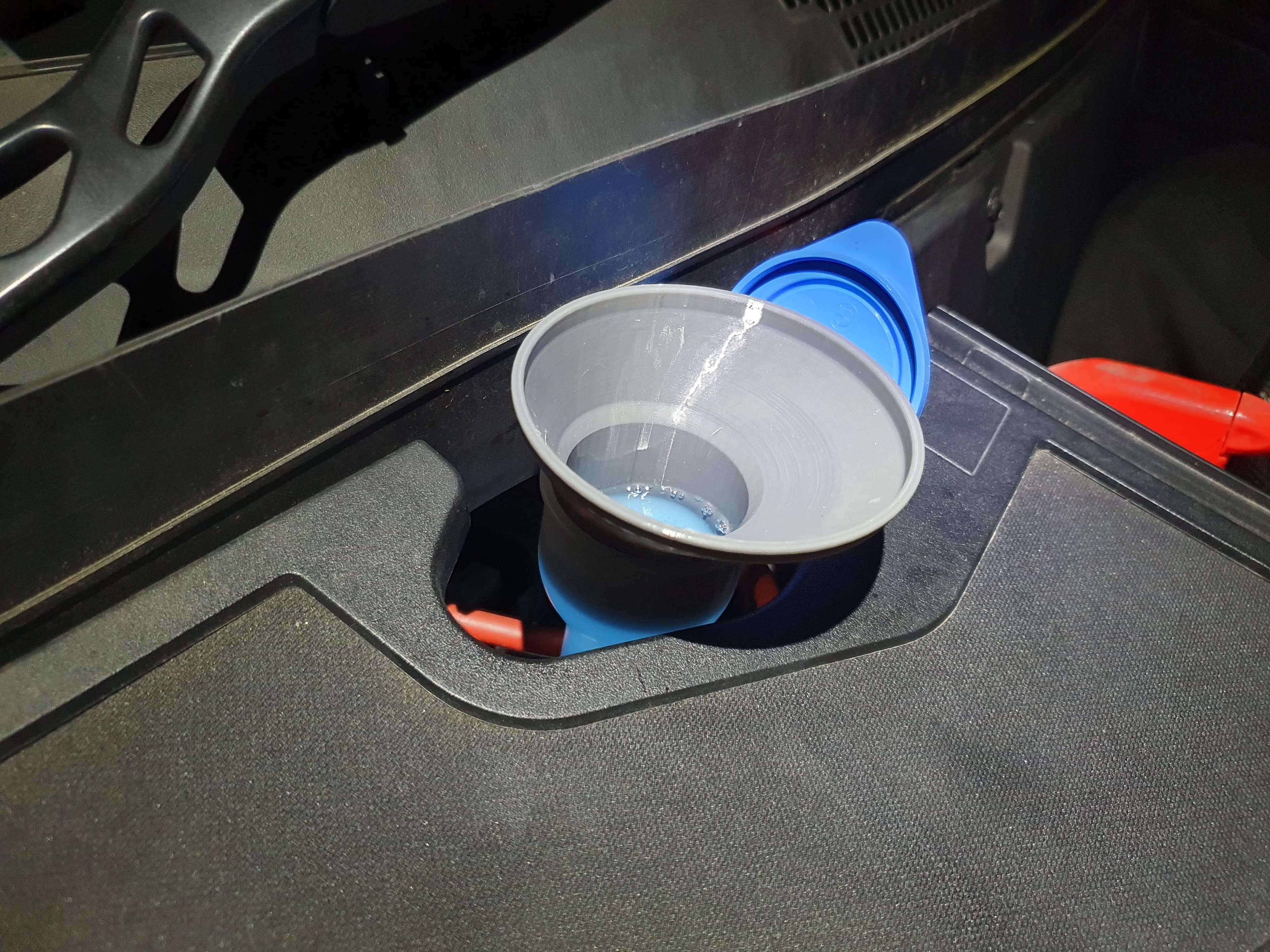 Washer-Fluid Funnel