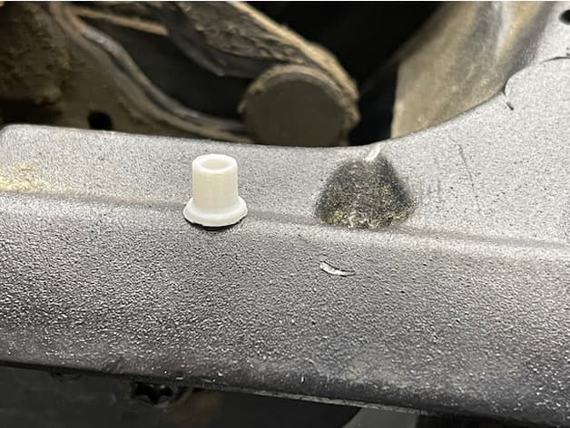 Soft-Top Tension-Cable Grommet