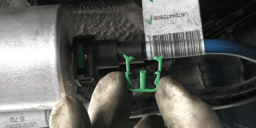 Diesel Fuel-Filter Outer Clip