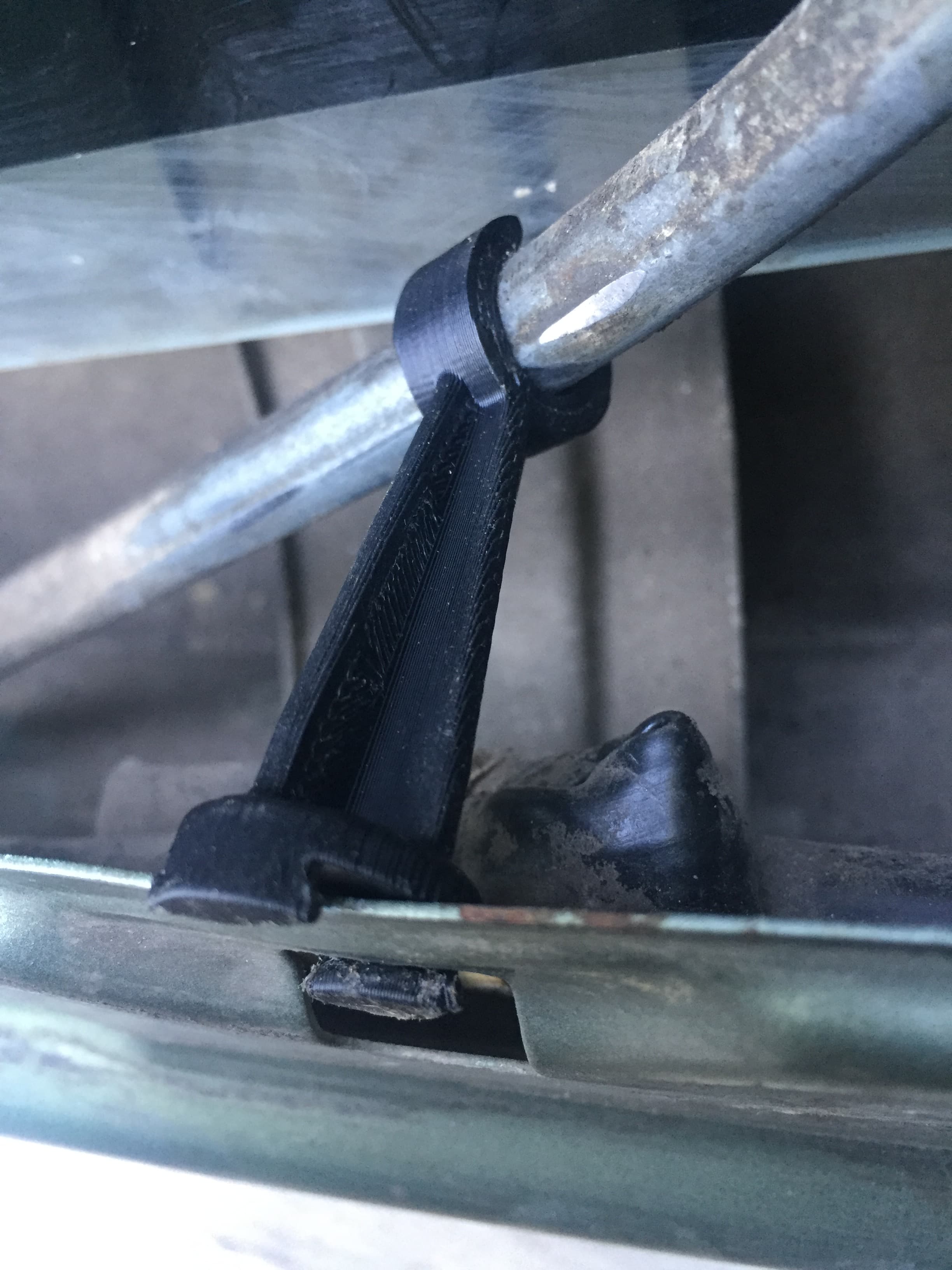 Early Electric Window-Lifter Spacer