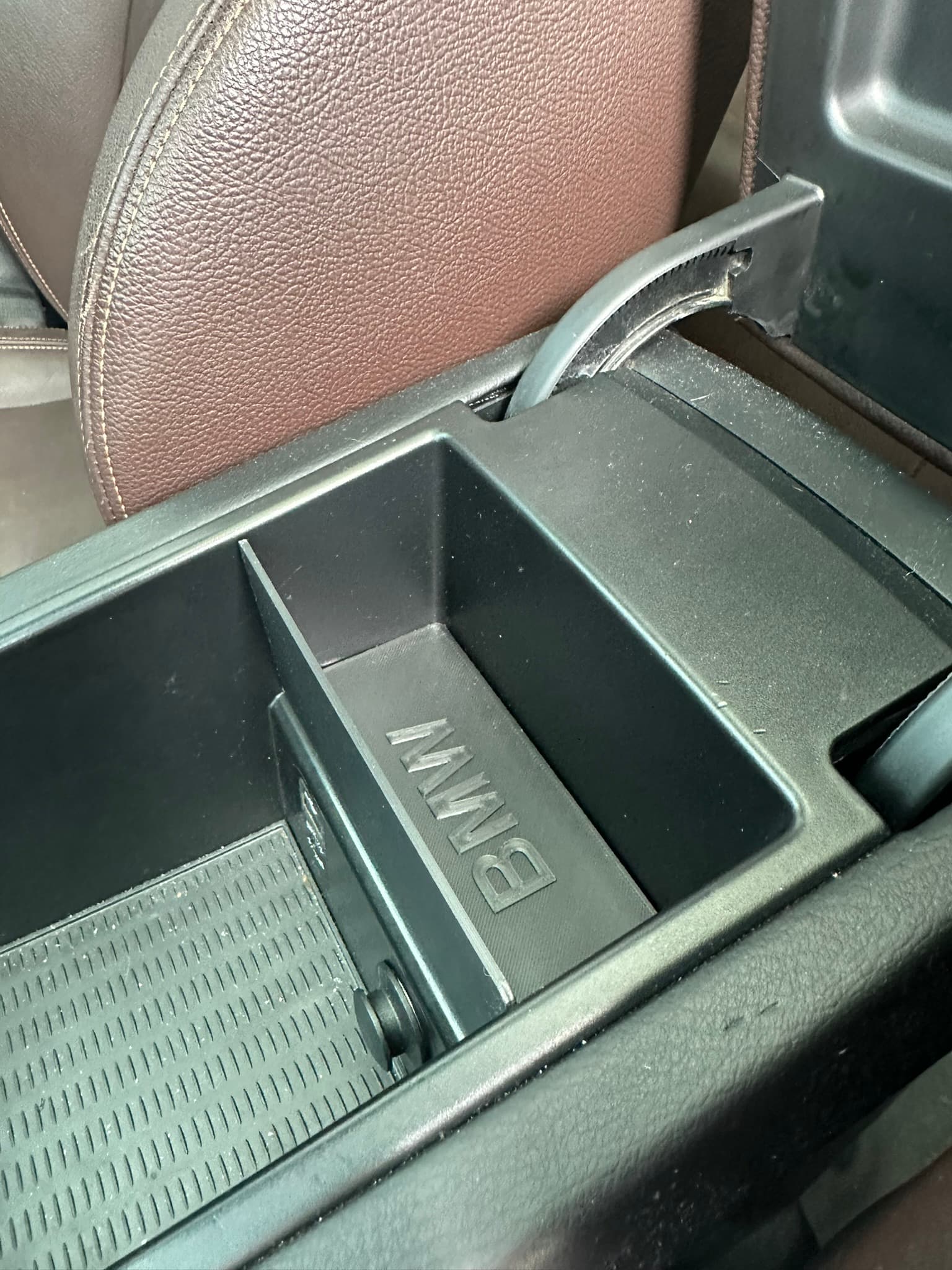 Center-Console Pocket Divider