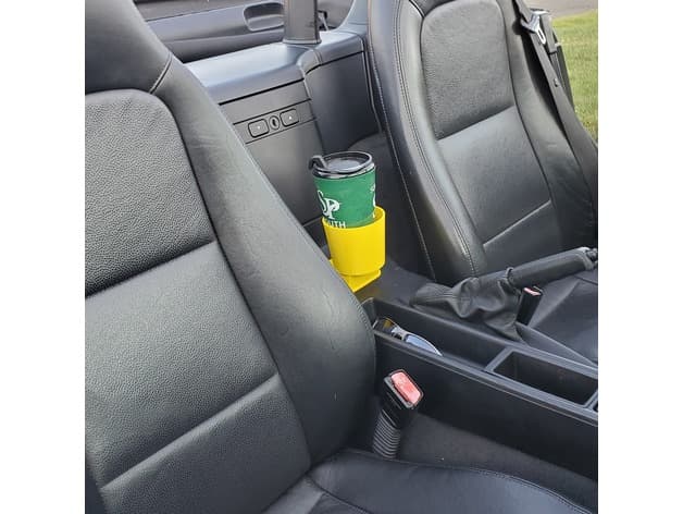 Rear-Console Cupholder