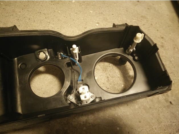 Headlamp Adjuster Pair — image 1 of 3
