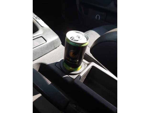 Compact Centre-Console Cupholder and Reducer — image 1 of 11